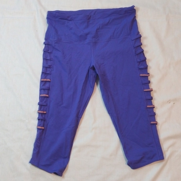Lululemon Breezy Mesh Iris Flower Crop Leggings Purple Workout Activewear - Picture 4 of 8
